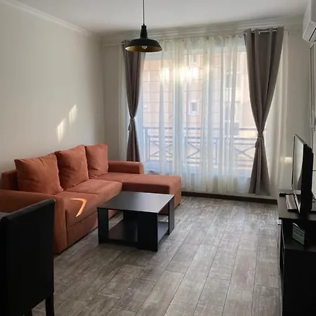 Golden Sea View New Apartamento