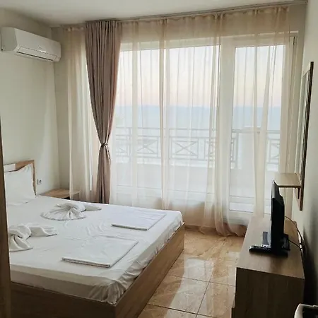 Golden Sea View New * 포마리