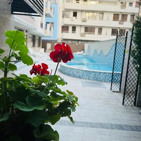 아파트 Golden Sea View New 포마리