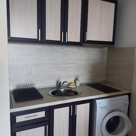 Апартамент Golden Sea View New