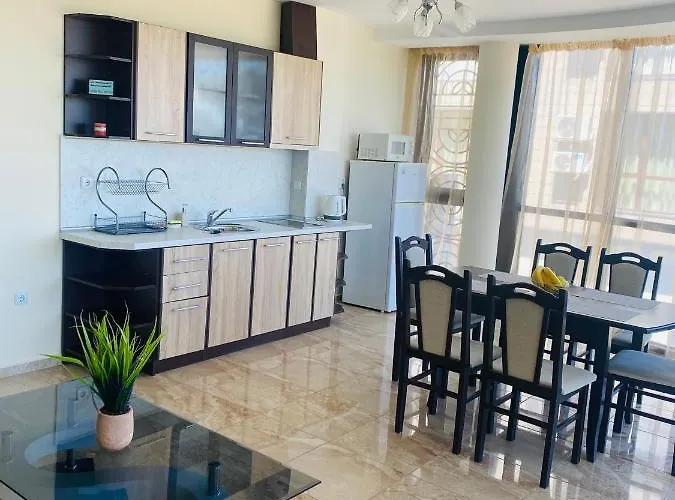 Golden Sea View New Apartament *