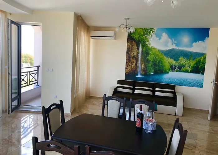 Golden Sea View New Apartament *